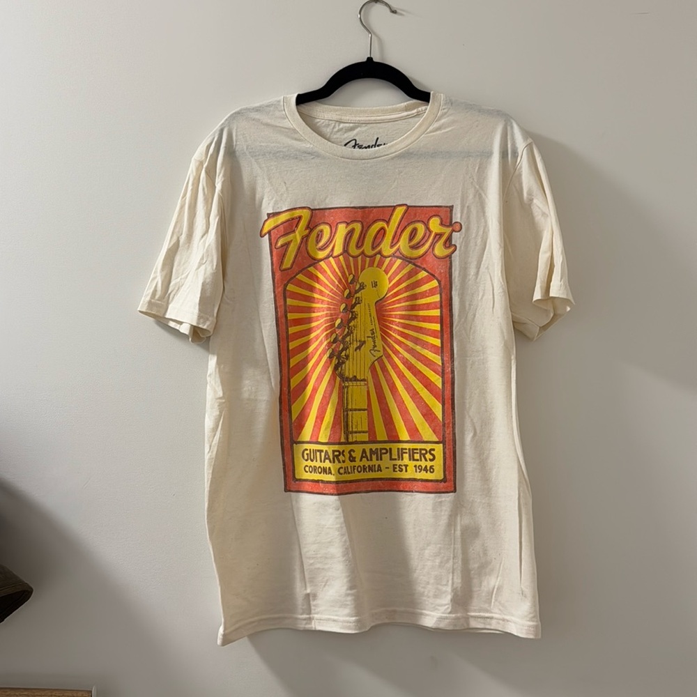 Unisex Feneer Graphic T - never worn - size M